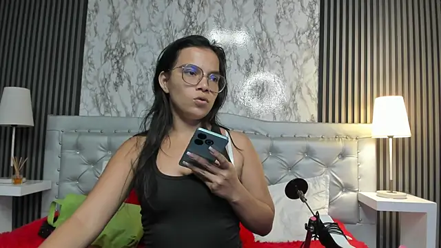 MaraBlake  online show from December 17, 2:06 am