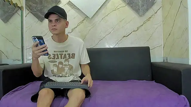 liam coleman25 online show from March 2, 5:08 am