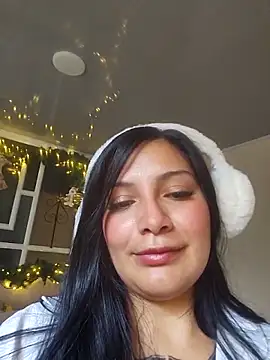 Snapshot of NahomyPearson chatting on December 14, 7:07 pm NahomyPearson online show from December 14, 7:07 pm