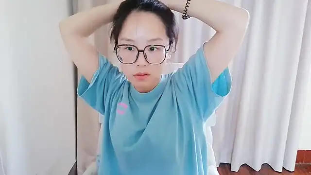 Snapshot of guai00 chatting on June 12, 5:50 am guai00 online show from June 12, 5:50 am