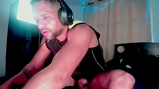 LucasGaeel online show from October 1, 1:39 pm