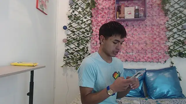 FUNNY AND HORNEY online show from September 30, 3:11 am