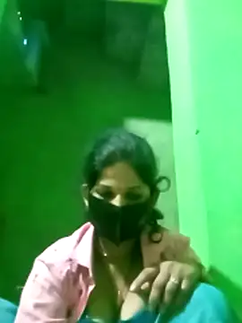 Cuty nensi online show from October 28, 1:53 am