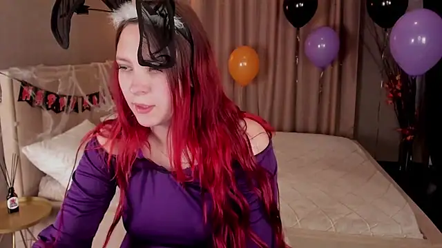 Snapshot of Monica__Queen chatting on October 31, 5:30 am Monica Queen online show from October 31, 5:30 am