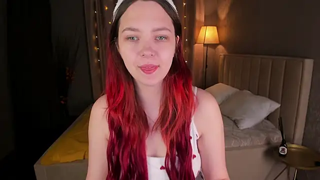 Snapshot of Monica__Queen chatting on November 18, 11:59 pm Monica Queen online show from November 18, 11:59 pm