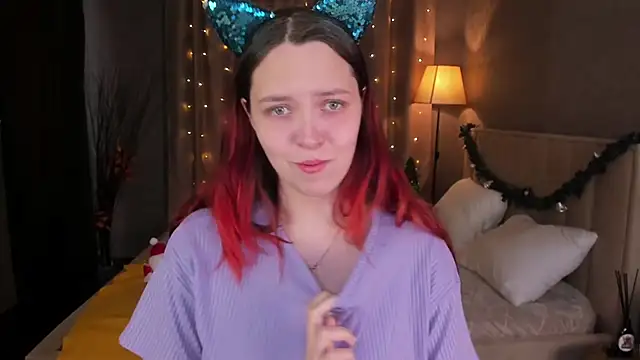 Snapshot of Monica__Queen chatting on November 30, 5:33 am Monica Queen online show from November 30, 5:33 am