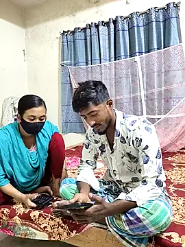 Snapshot of Love_Queen11 chatting on October 15, 5:13 pm Love Queen11 online show from October 15, 5:13 pm