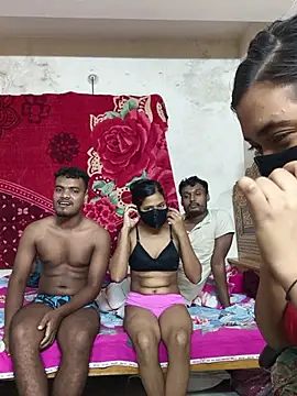 Love Queen11 online show from July 28, 6:31 pm