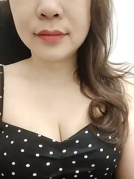 Girl Shy2000 online show from April 19, 9:39 pm