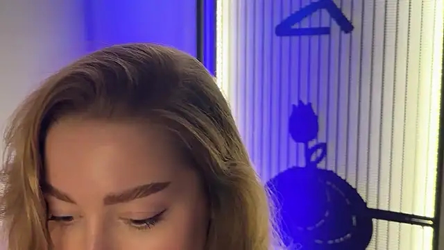 Fynariss online show from October 24, 3:41 pm
