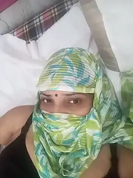 House Wife19 online show from October 6, 10:02 am