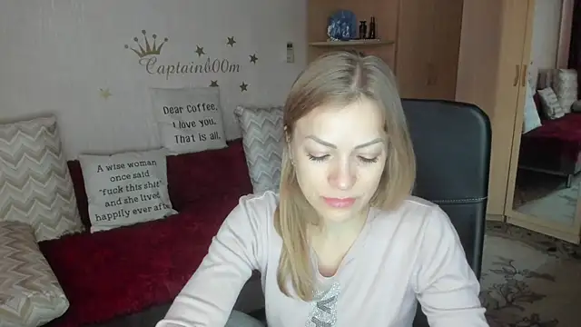 Snapshot of Tiffany_Bates chatting on September 30, 3:33 am Tiffany Bates online show from September 30, 3:33 am