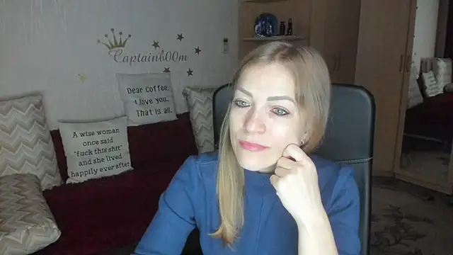 Snapshot of Tiffany_Bates chatting on October 6, 3:26 am Tiffany Bates online show from October 6, 3:26 am