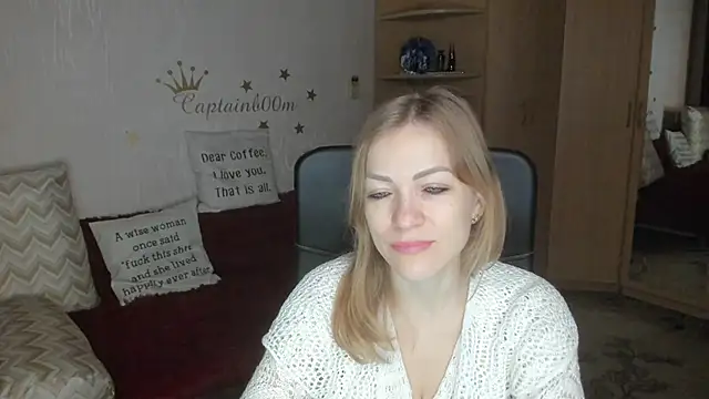 Snapshot of Tiffany_Bates chatting on October 20, 3:18 am Tiffany Bates online show from October 20, 3:18 am