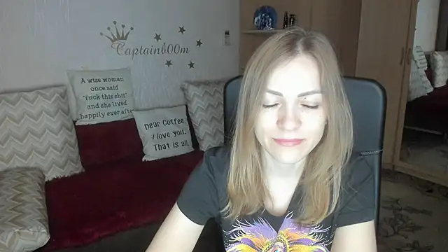 Snapshot of Tiffany_Bates chatting on November 14, 4:11 am Tiffany Bates online show from November 14, 4:11 am