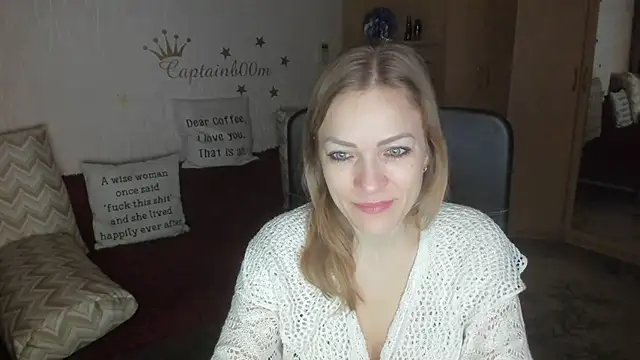 Snapshot of Tiffany_Bates chatting on November 27, 3:30 am Tiffany Bates online show from November 27, 3:30 am