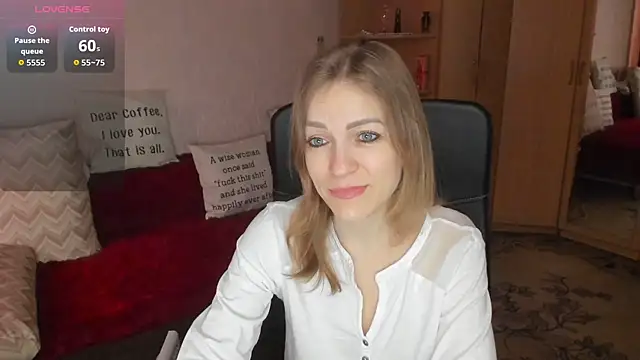 Tiffany Bates online show from April 18, 11:14 am