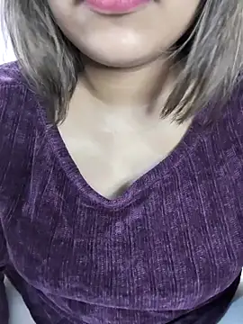 Miss Rose   online show from November 3, 6:20 pm