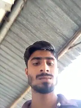 Snapshot of LesserUpset chatting on December 18, 3:56 am LesserUpset online show from December 18, 3:56 am