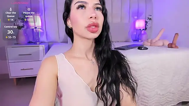 Snapshot of EllaaThorne chatting on May 26, 11:45 pm EllaaThorne online show from May 26, 11:45 pm