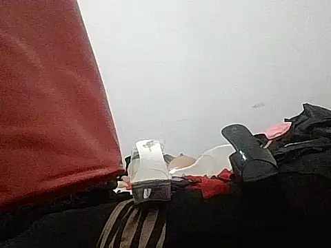 Snapshot of vanessadeesse chatting on March 28, 8:52 pm vanessadeesse online show from March 28, 8:52 pm