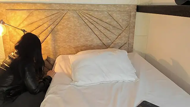 EmmaBlossom online show from March 27, 12:38 pm