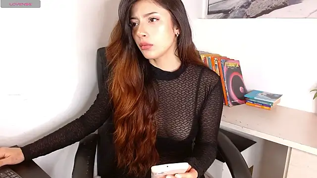 Adrianna5  online show from March 24, 8:30 am