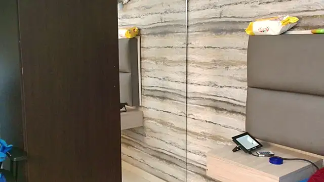 Lovers 21 online show from December 19, 3:35 am