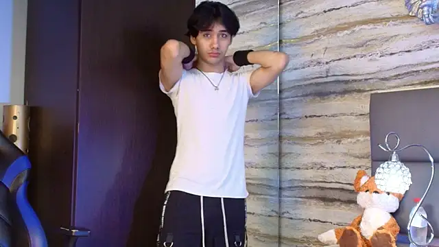 Lovers 21 online show from March 22, 4:16 am