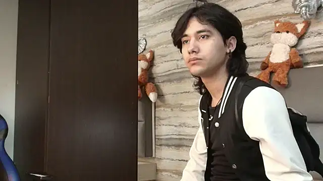 Lovers 21 online show from April 21, 4:19 am