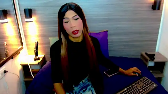 Snapshot of katherine_x1 chatting on October 21, 3:29 am katherine x1 online show from October 21, 3:29 am