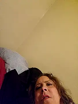 Snapshot of Queenbz1979 chatting on October 26, 11:53 pm Queenbz1979 online show from October 26, 11:53 pm