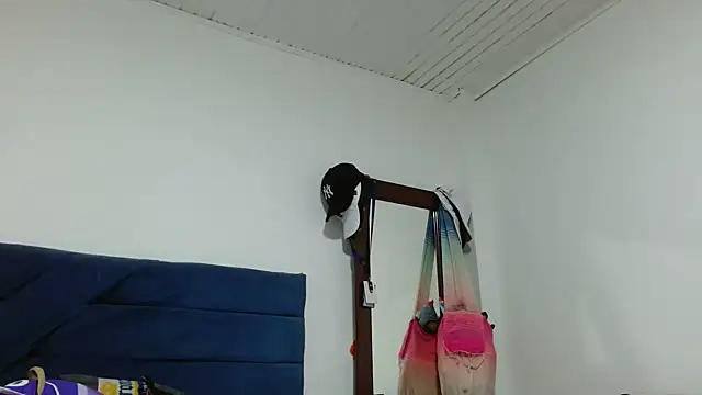 Maira Diaz online show from November 4, 3:44 pm