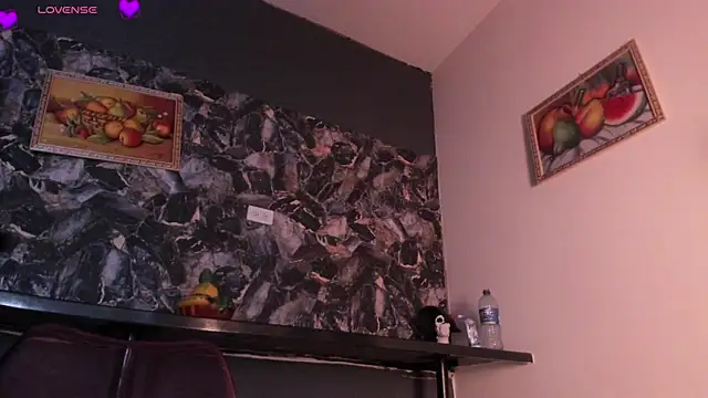 Snapshot of skarlet_miller_ chatting on July 1, 11:23 am skarlet miller online show from July 1, 11:23 am