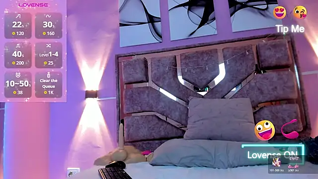 samantaa liov online show from October 21, 7:03 pm