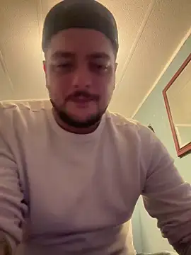 latenightguy online show from June 18, 9:14 am