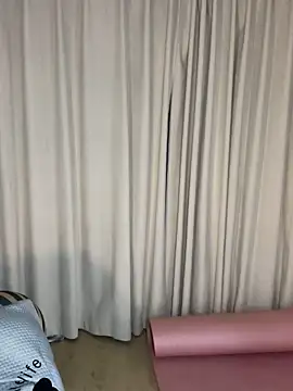 Luoo- online show from September 28, 8:25 pm