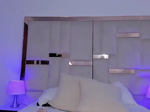 Snapshot of Lia_Sin chatting on October 18, 1:23 pm Lia Sin online show from October 18, 1:23 pm