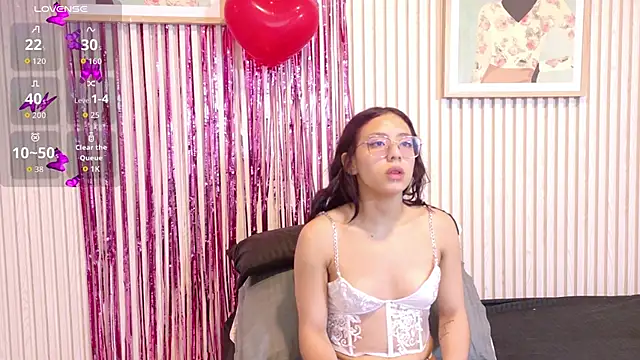 Abrilmirren online show from February 9, 11:14 am