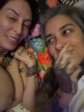 Snapshot of inkdmagz chatting on March 30, 8:26 am inkdmagz online show from March 30, 8:26 am