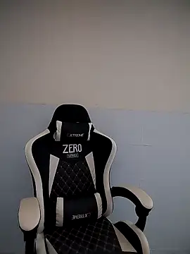 Quynhbabysexy online show from March 6, 8:11 am