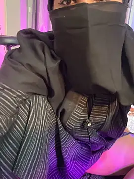 Lisa afreen online show from October 25, 6:02 pm