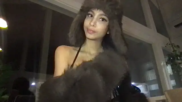 val69  online show from March 5, 9:22 pm