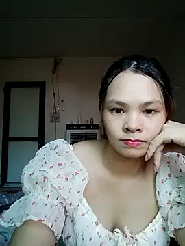 Snapshot of meoow01 chatting on October 14, 8:04 am meoow01 online show from October 14, 8:04 am