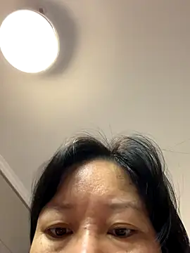 Snapshot of POS001 chatting on October 23, 9:57 pm POS001 online show from October 23, 9:57 pm