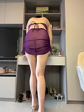 POS001 online show from April 22, 5:32 am