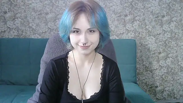 LeisaHopperstad online show from March 27, 2:28 pm