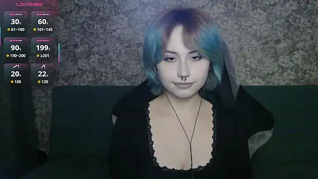 LeisaHopperstad online show from April 18, 7:07 pm