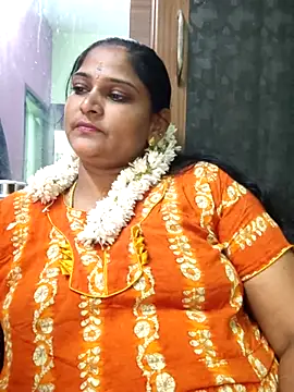 Snapshot of navyasree143 chatting on September 29, 3:06 pm navyasree143 online show from September 29, 3:06 pm