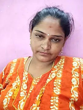 Snapshot of navyasree143 chatting on October 1, 3:23 am navyasree143 online show from October 1, 3:23 am